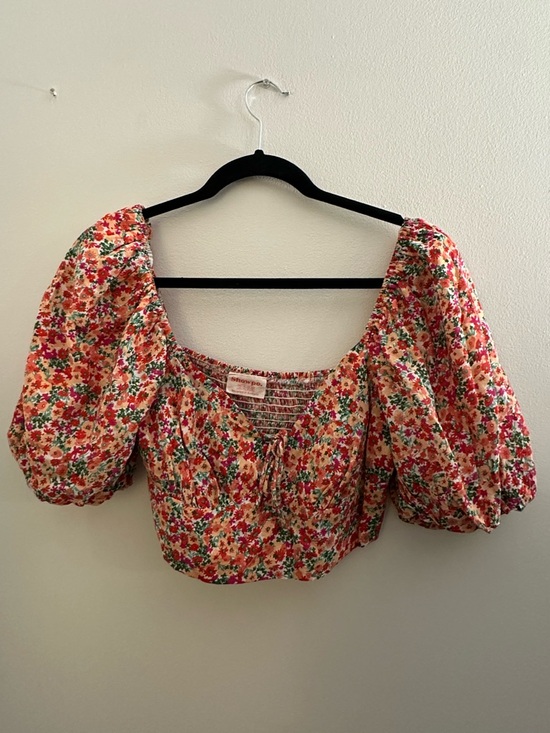 Showpo. Tops - Showpo Floral Smocked Puff Sleeve Crop Top - US Size S / AU 10